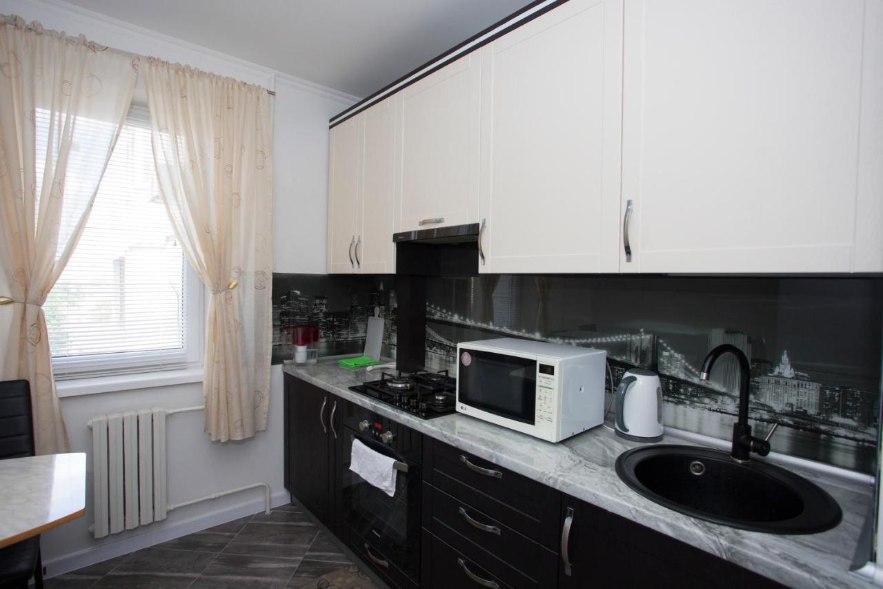 Apartament Curat Si Confortabil Str. Ismail 86 In Centrul Chisinaului Apartamento Exterior foto