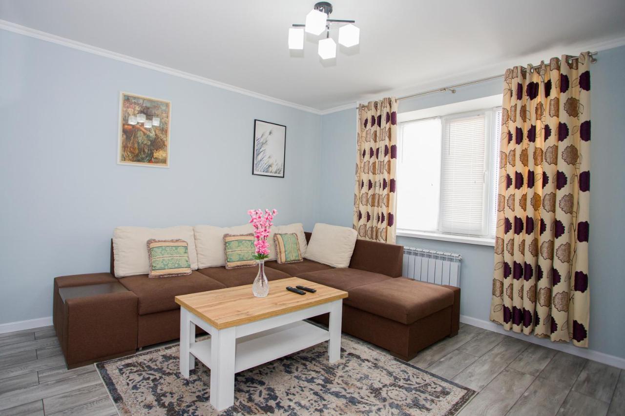 Apartament Curat Si Confortabil Str. Ismail 86 In Centrul Chisinaului Apartamento Exterior foto